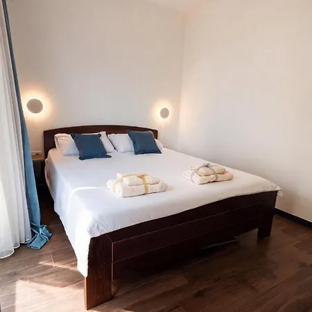 Luxury Jacuzzi Debar Maalo Apartment